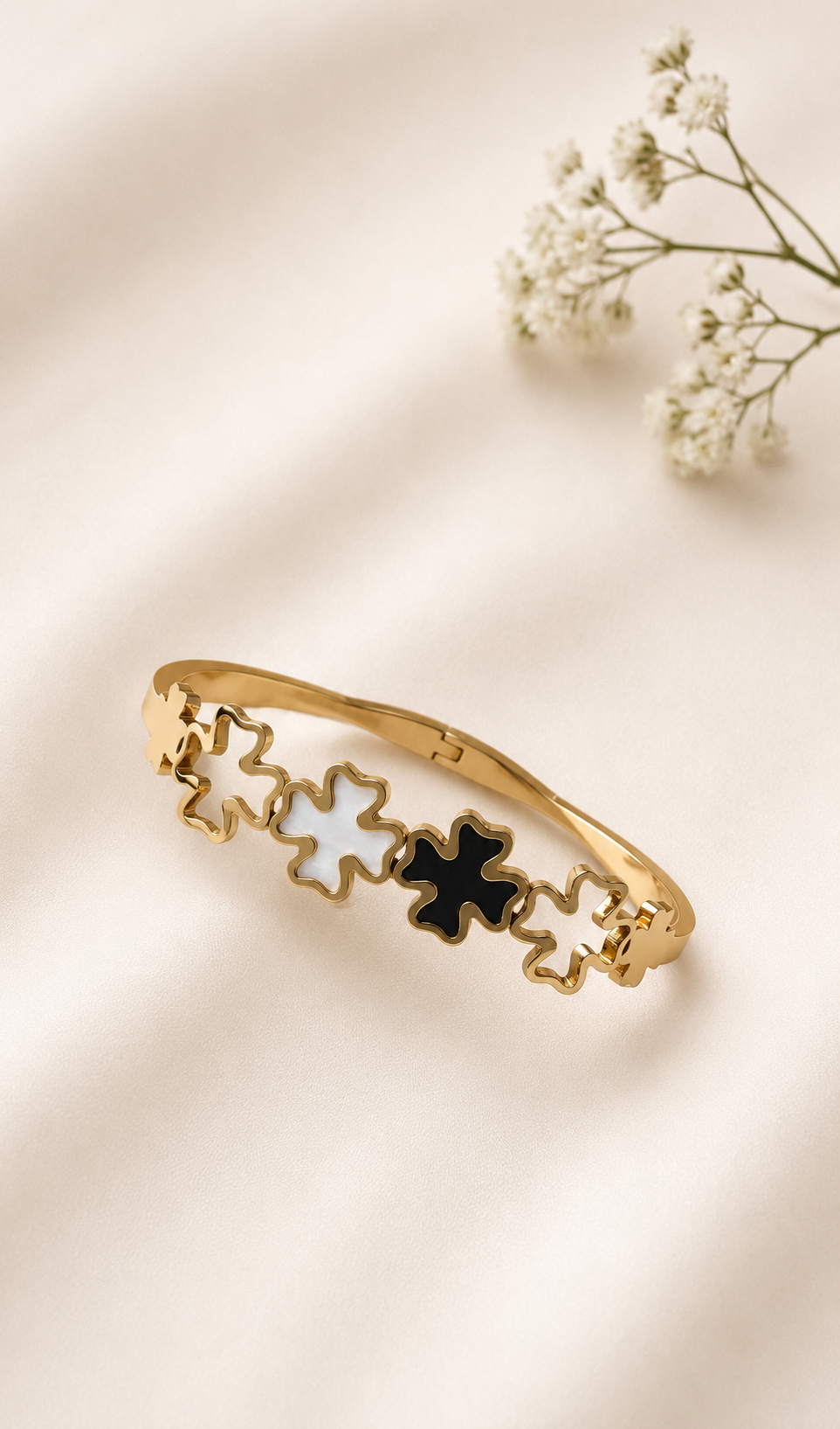 Kada bracelet