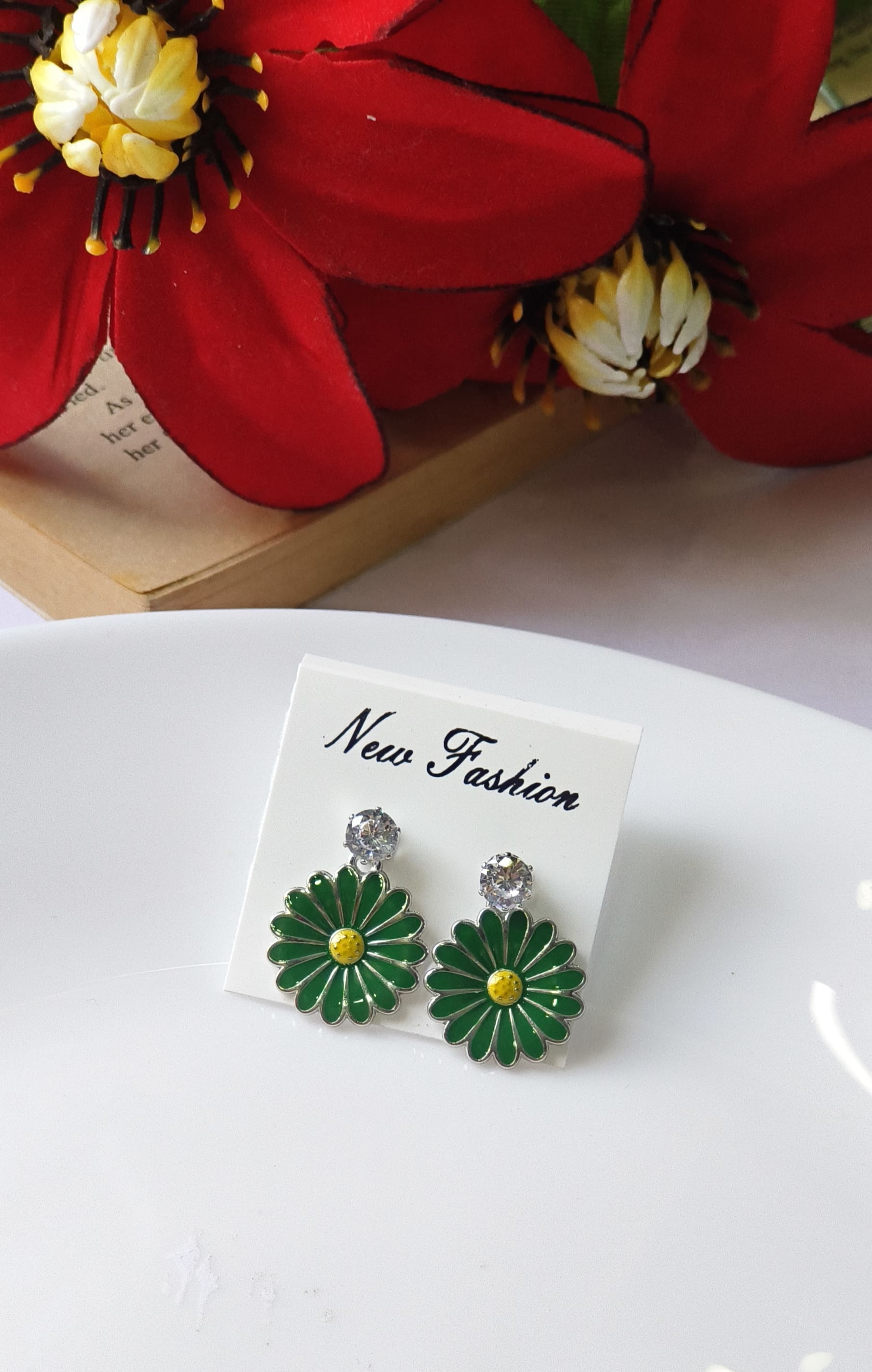 Daisy flower earring