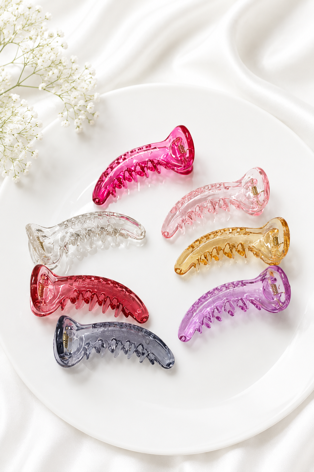 Glassy banana clip