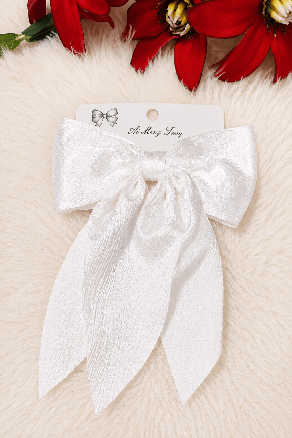 Bow tail hair clip