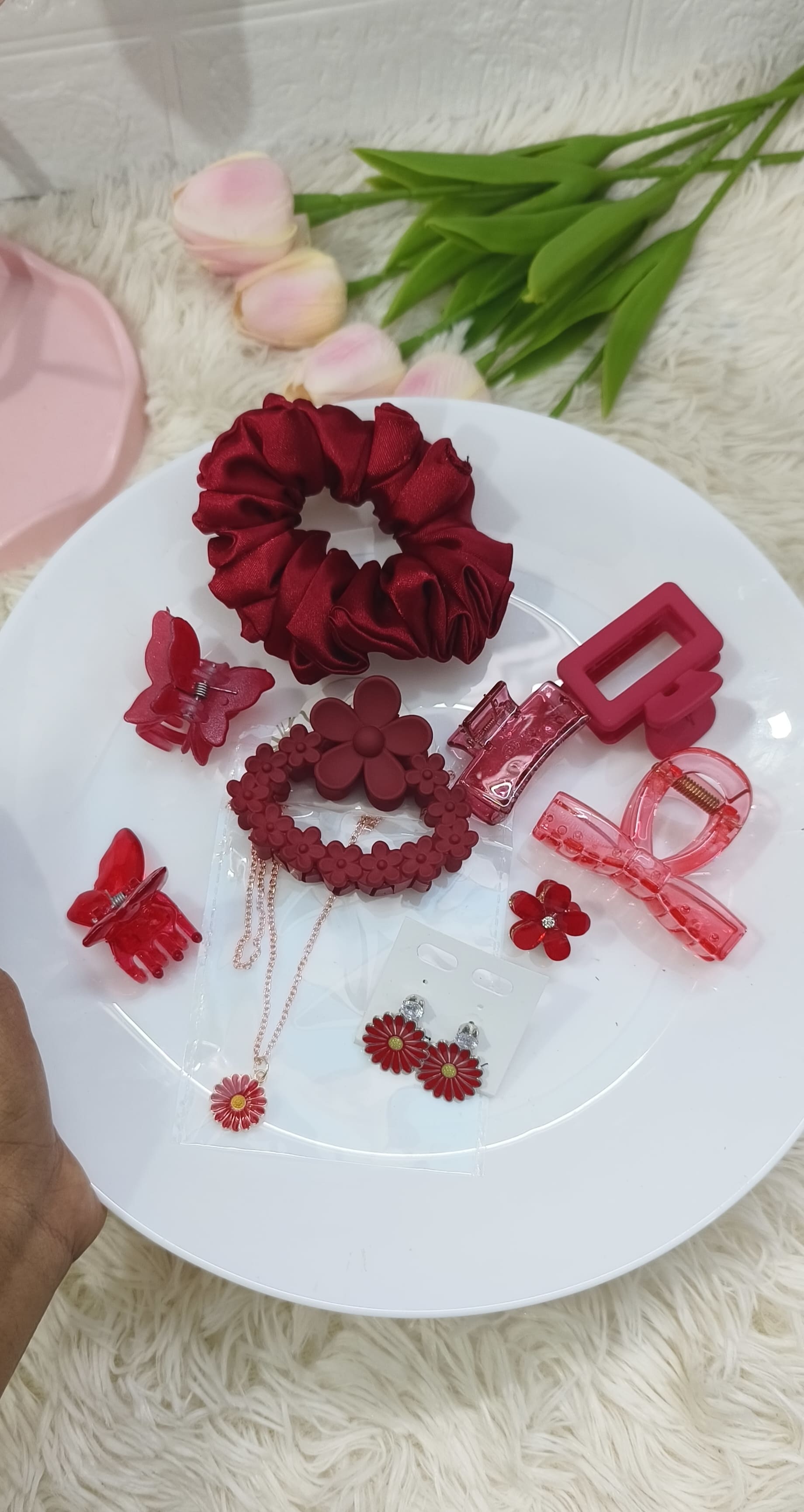 Red hamper